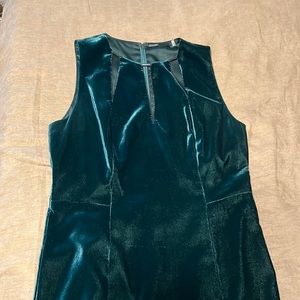 Elie tahari green velvet floor length fitted formal dress size 10